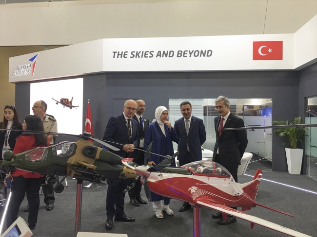 Türk savunma sanayisi ürünleri Asya’da görücüye çıktı